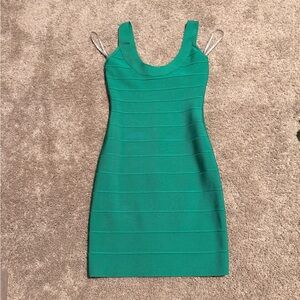 EXCELLENT LIKE NEW CONDITION!! 
Herve Leger The Gabriella Dress - Bandage Mini